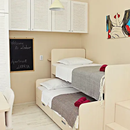 Apartment Ladria *